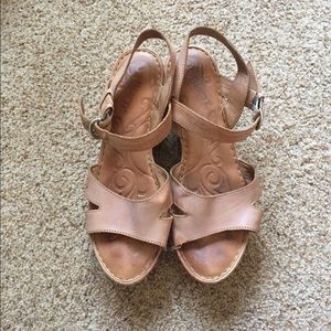 Born platform wedges